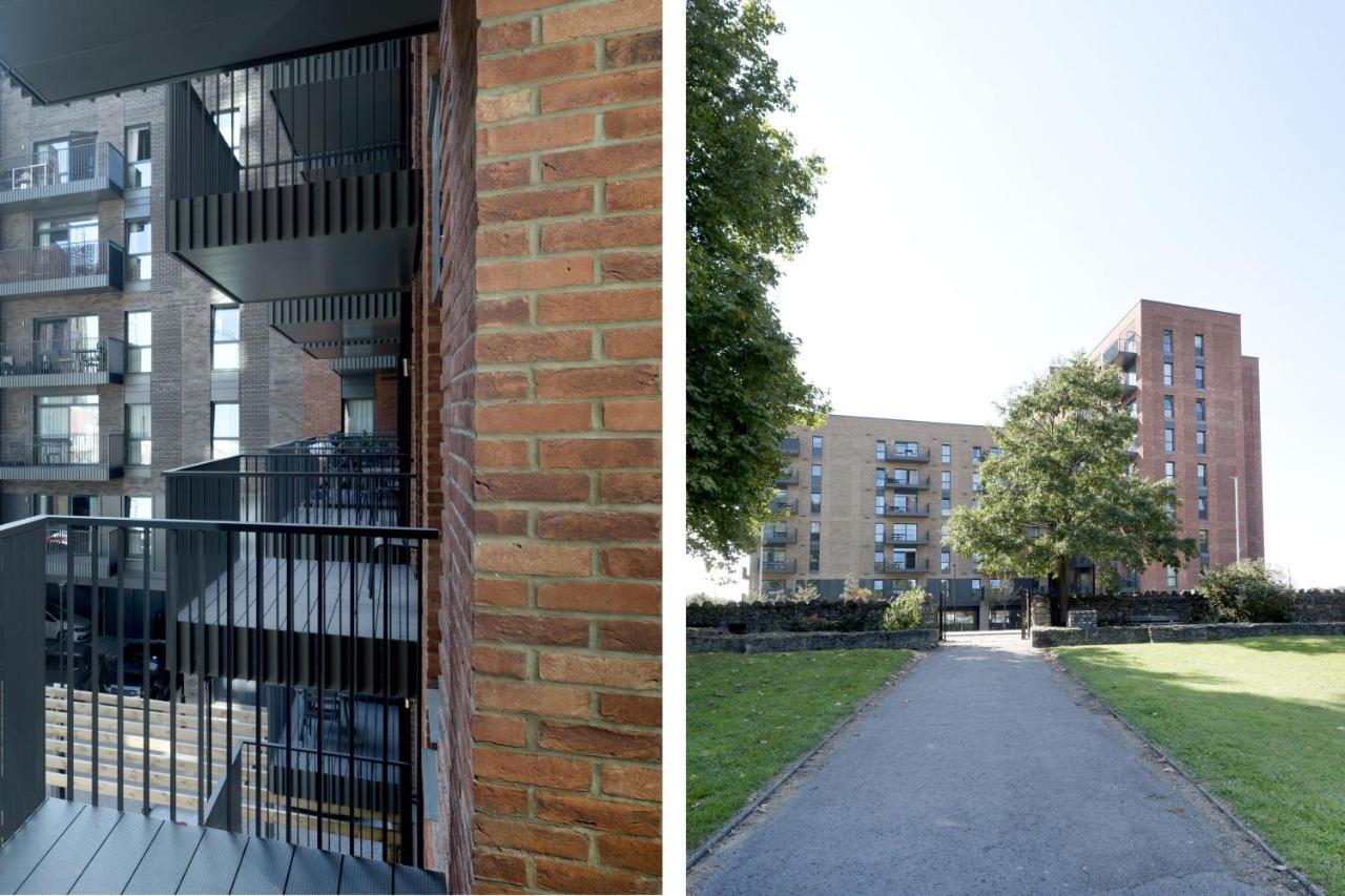 Modern Studios And Apartments At Barking Wharf In London Exterior photo